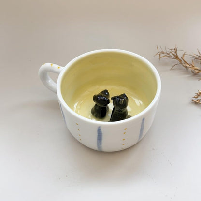 Clocy-hidden animal coffee cup